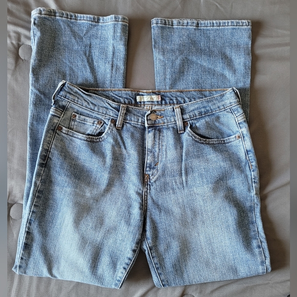 Levi 515 Boot Cut Jeans - Sz 10M, Light Wash, EUC - Picture 3 of 10